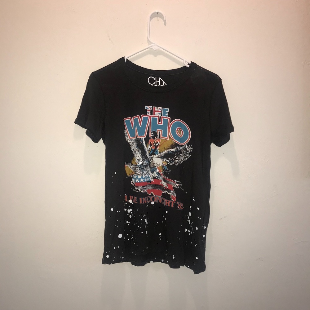 NWT. Chaser. The WHO graphic band tee. M